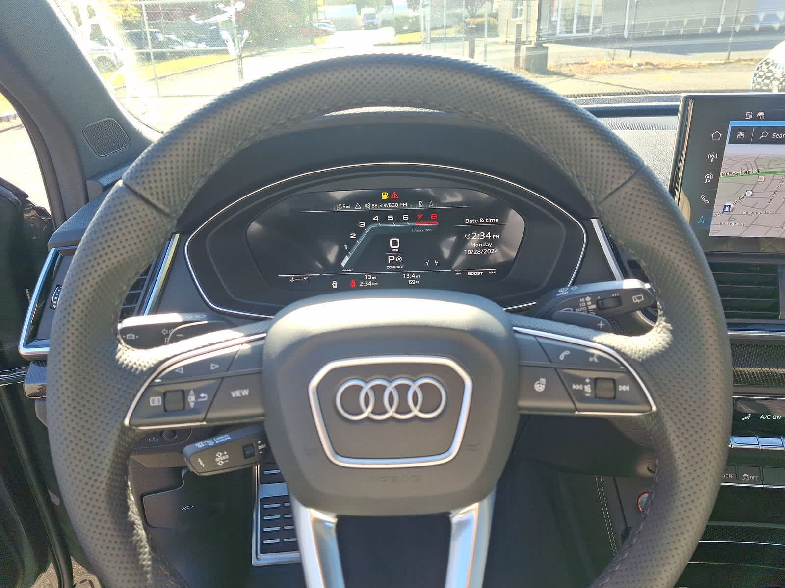 2025 Audi SQ5 Premium Plus 17