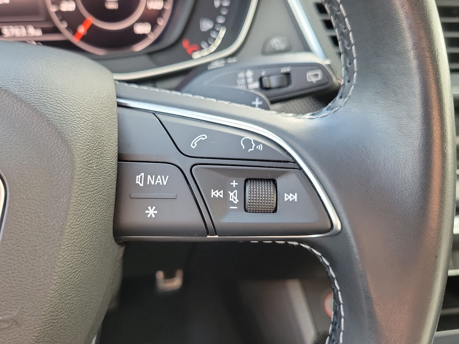 2019 Audi SQ5 Premium Plus 18