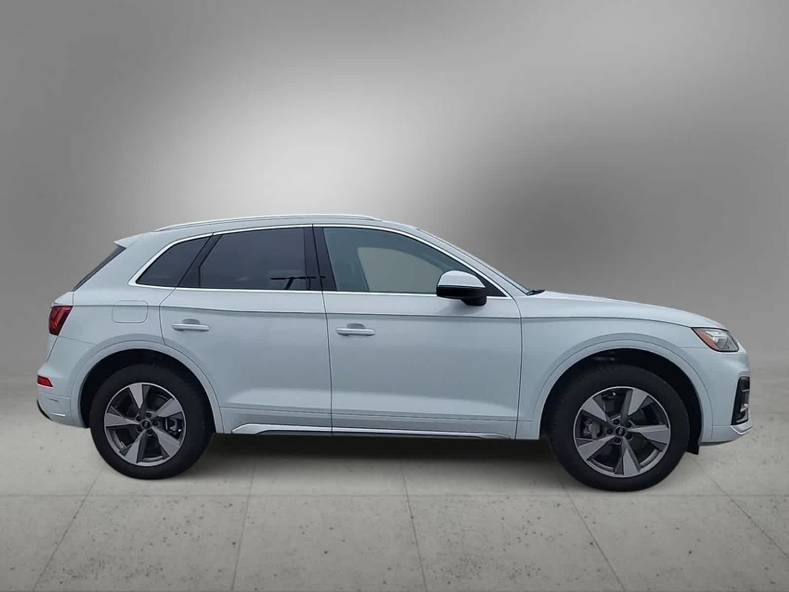 2023 Audi Q5 Premium Plus 9