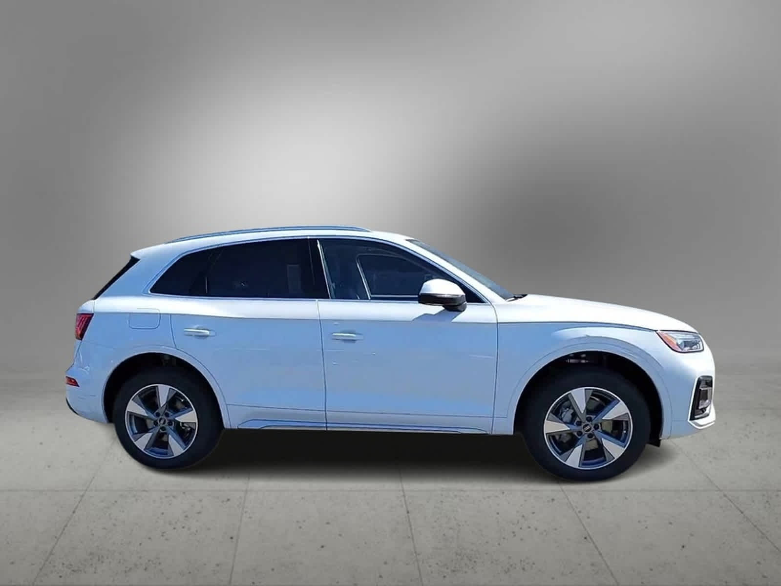 2024 Audi Q5 Premium Plus 9