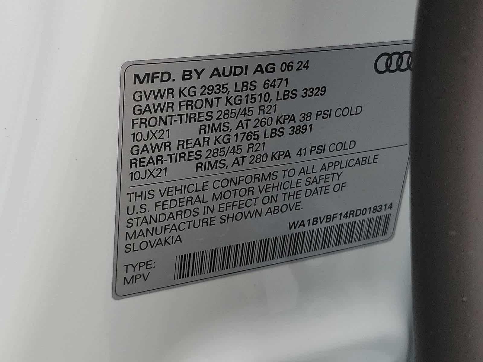 2024 Audi Q8 Premium Plus 18