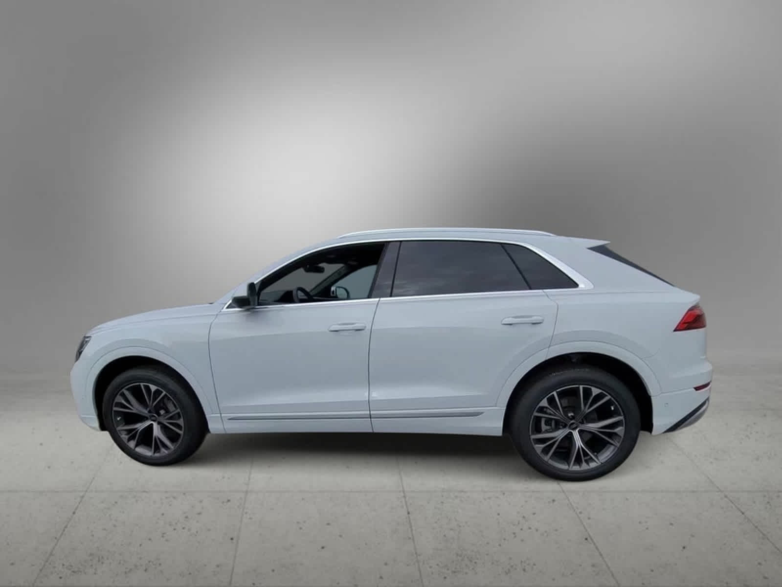 2024 Audi Q8 Premium Plus 5