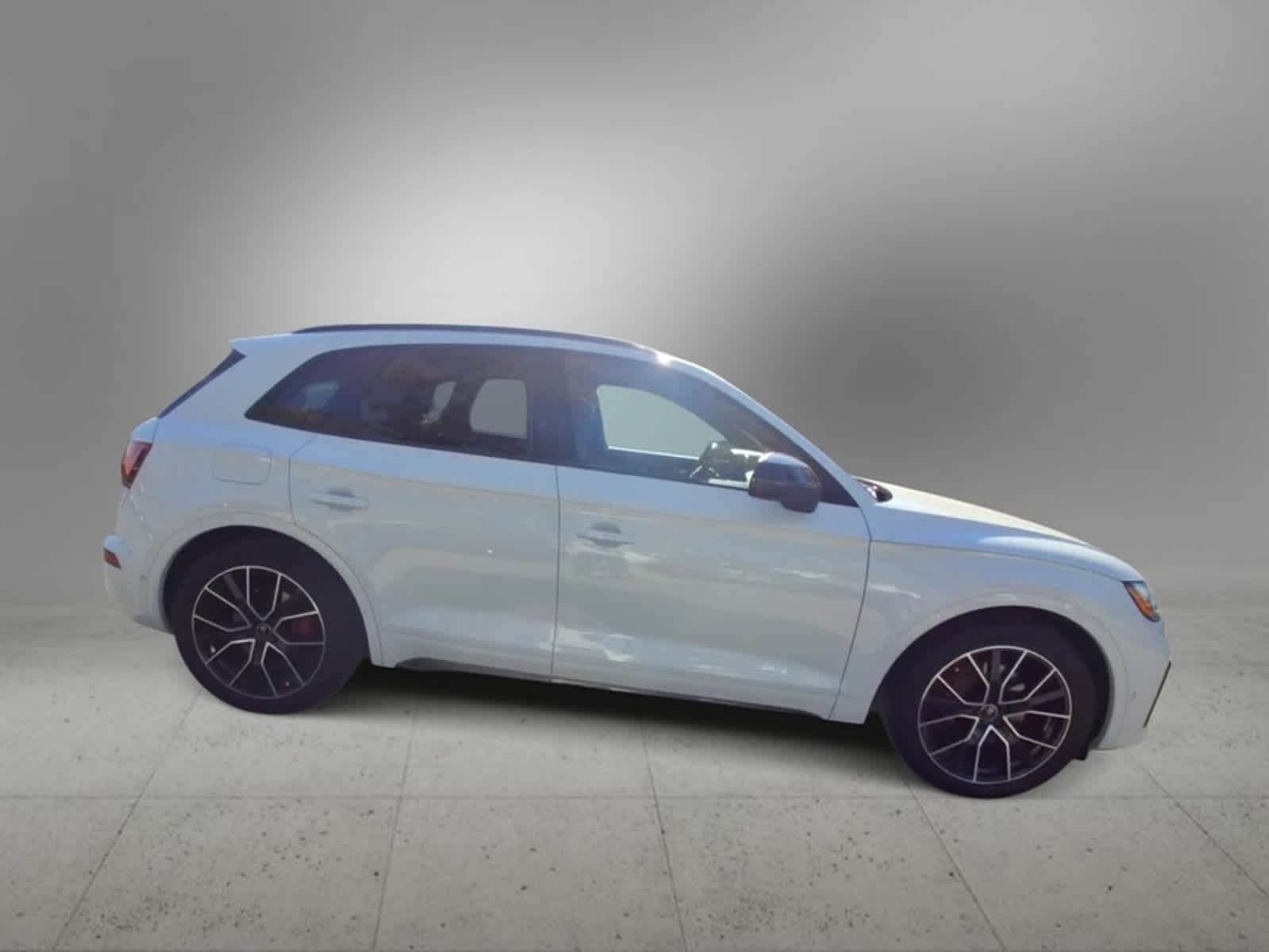 2024 Audi SQ5 Prestige 9