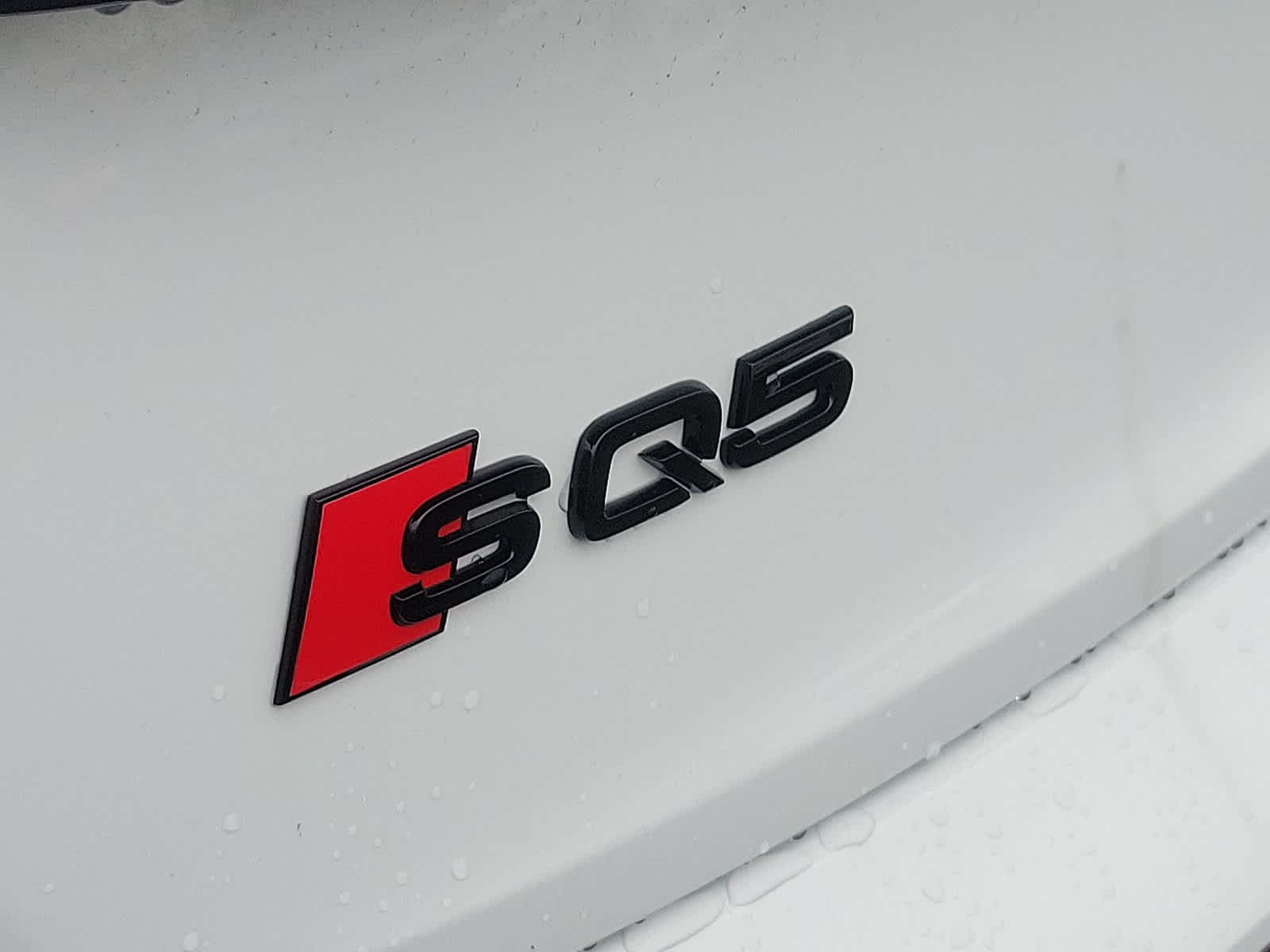 2024 Audi SQ5 Prestige 18