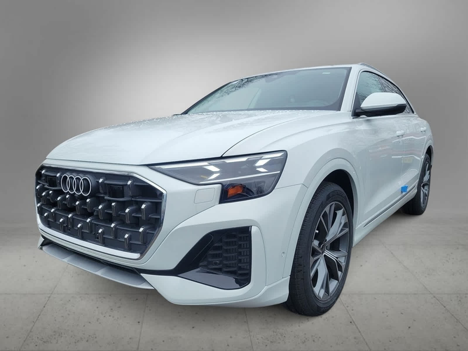 2024 Audi Q8 Prestige 9