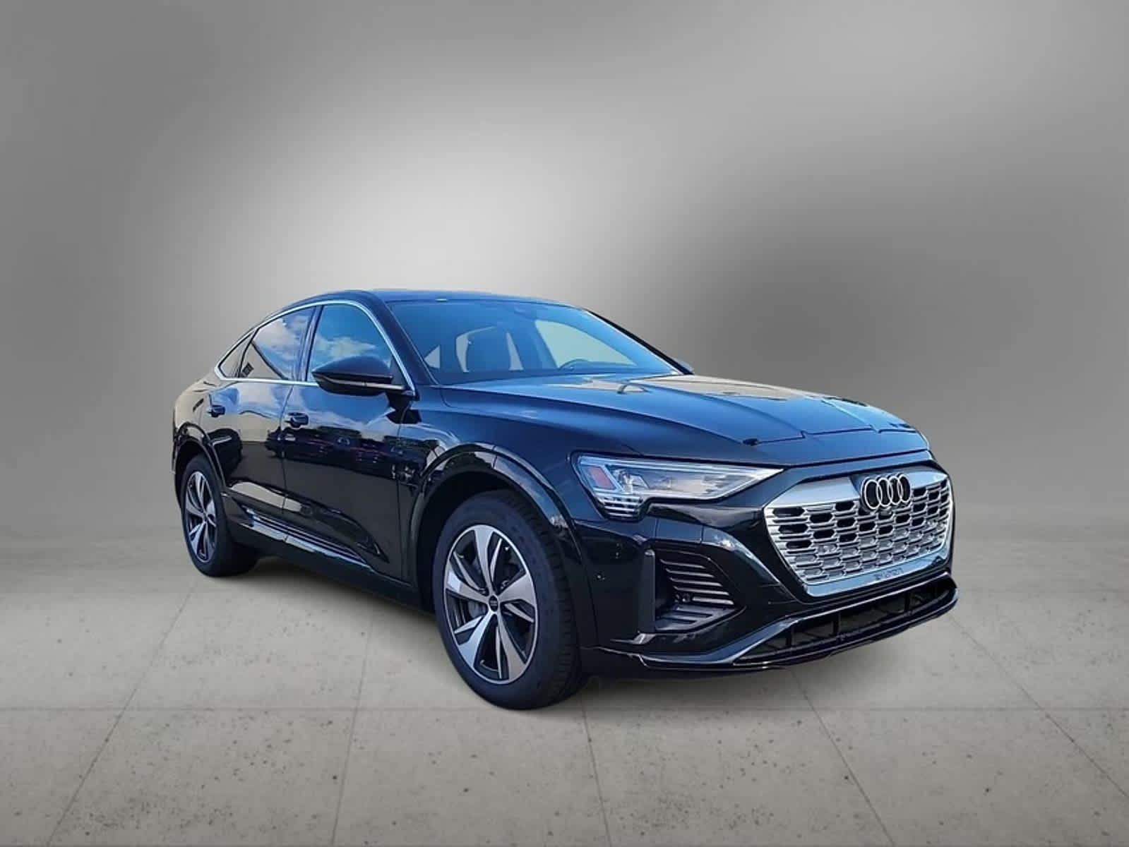 2024 Audi Q8 e-tron Sportback S line Prestige 2