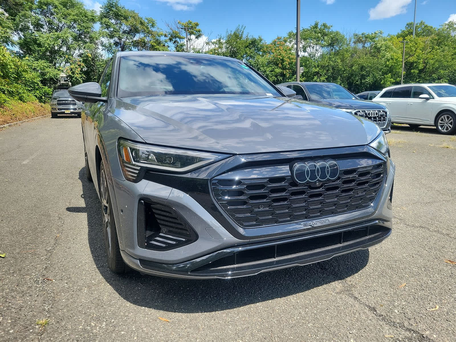 2024 Audi Q8 e-tron Sportback S line Prestige 10