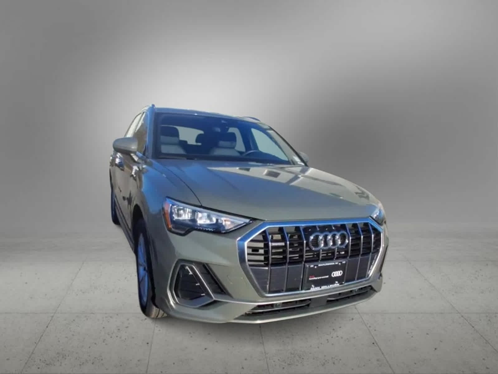 2022 Audi Q3 S line Premium 2