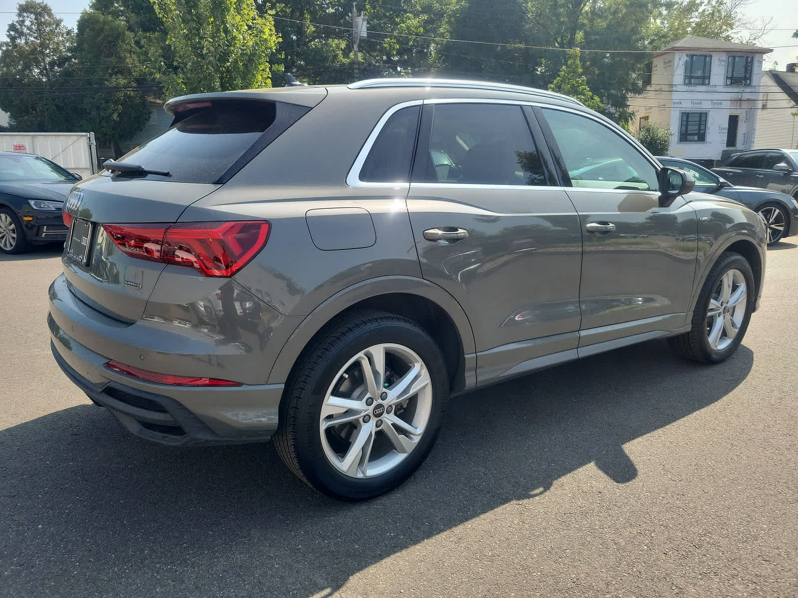 2024 Audi Q3 S line Premium 25