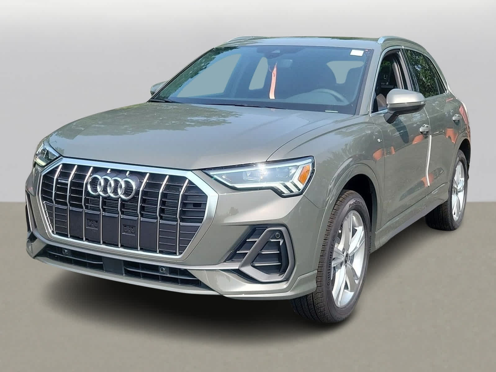 2024 Audi Q3 S line Premium 1