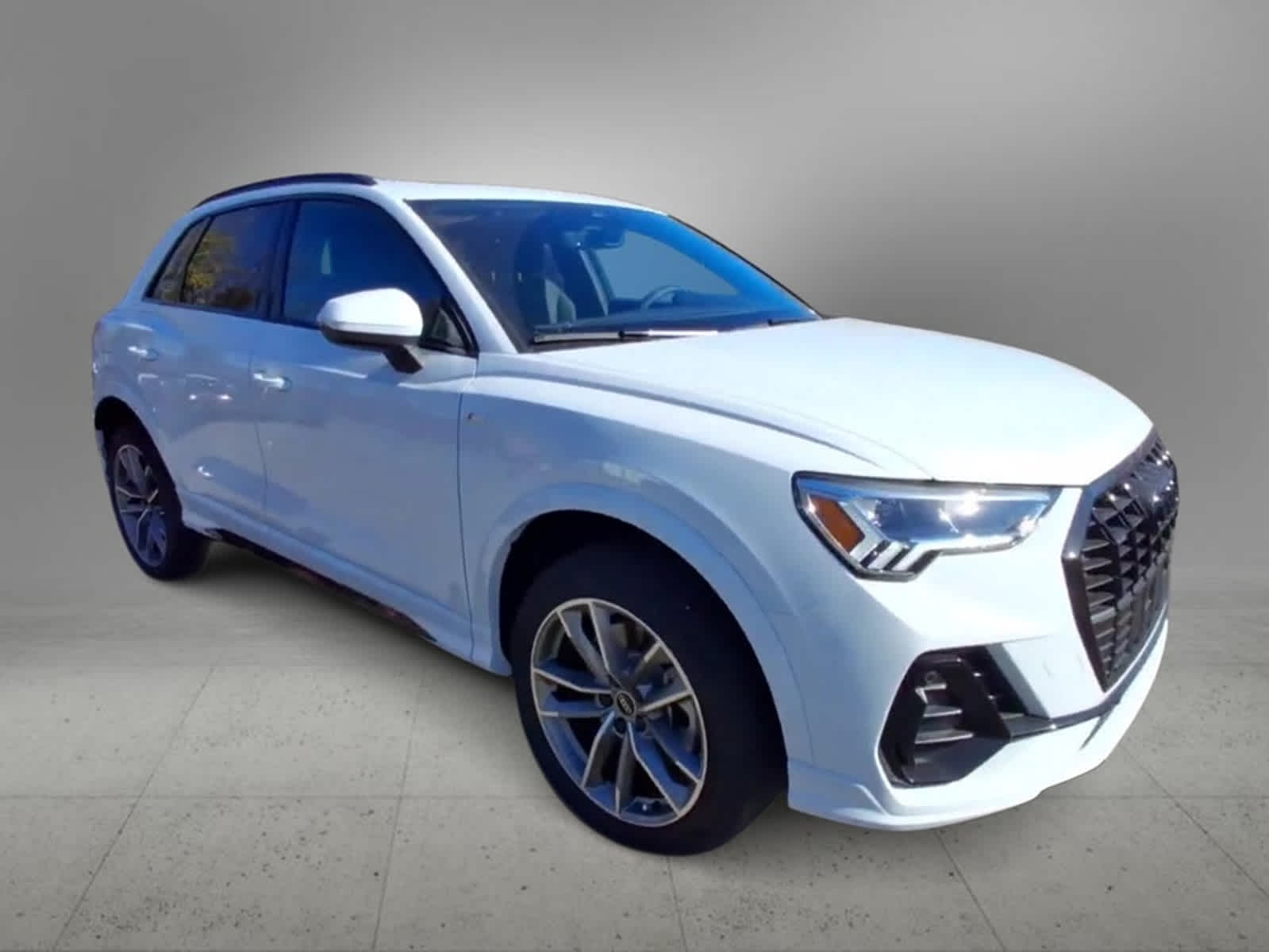 2025 Audi Q3 S line Premium 2