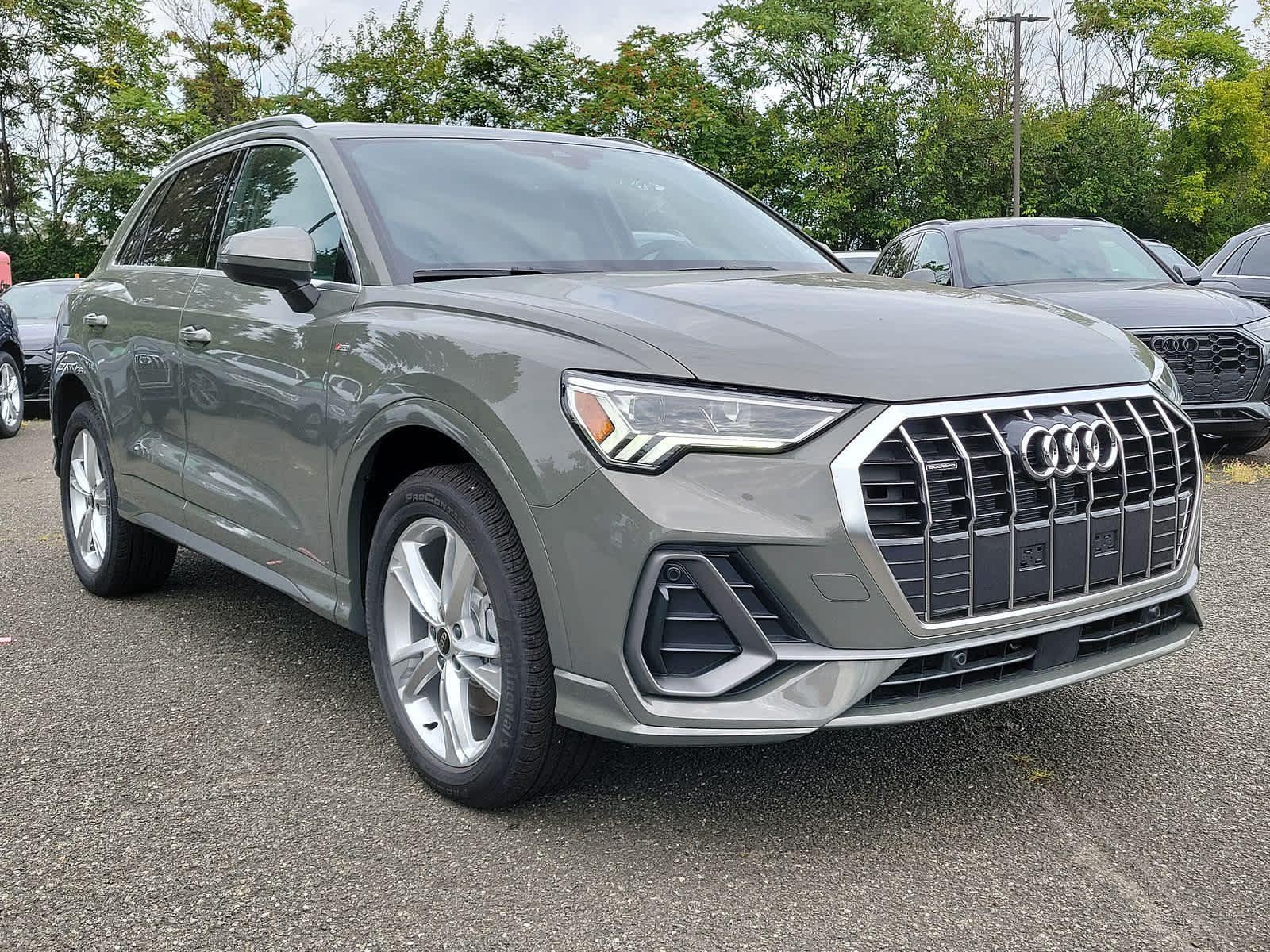 2024 Audi Q3 S line Premium 10