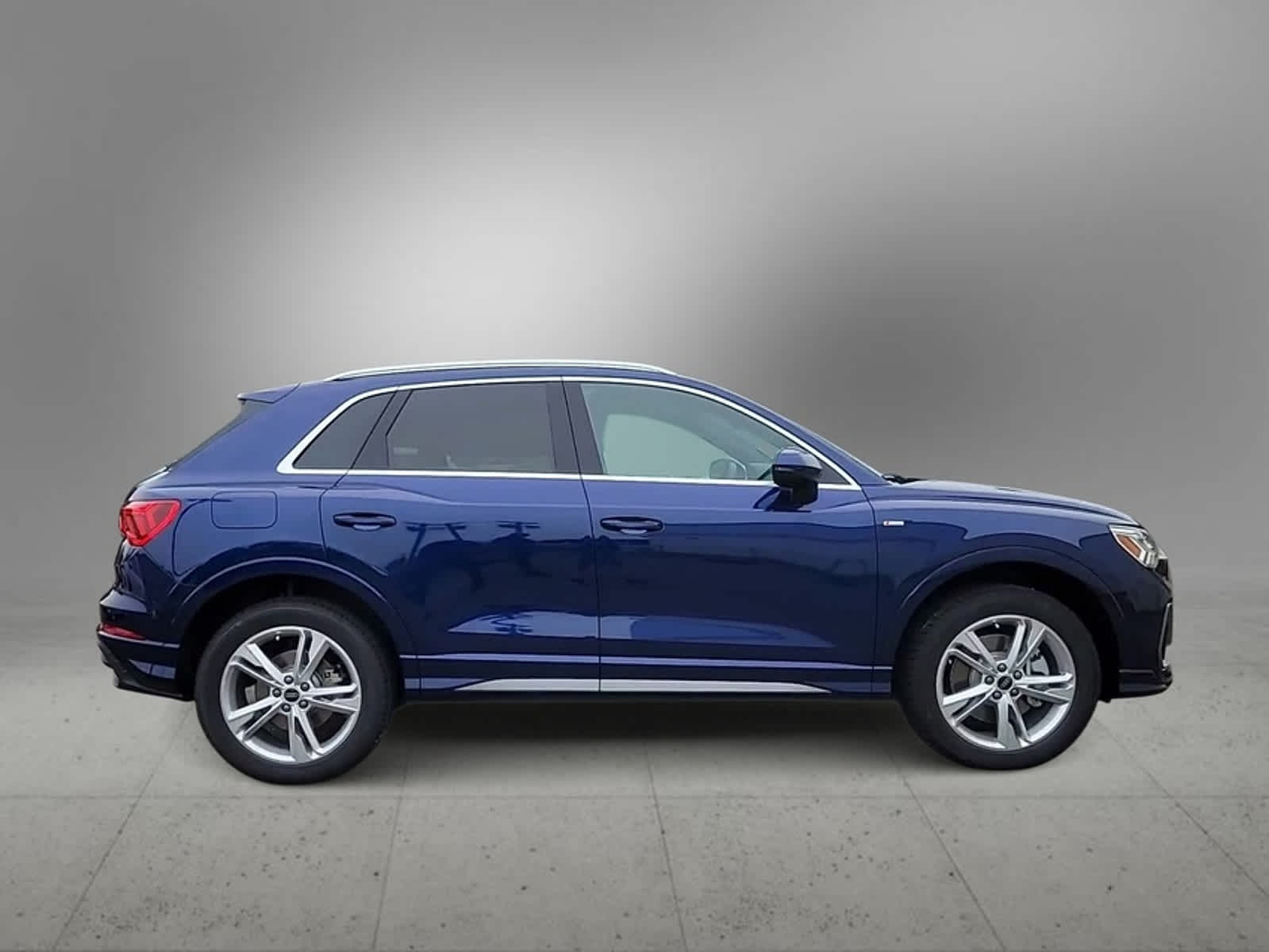 2024 Audi Q3 S line Premium 9