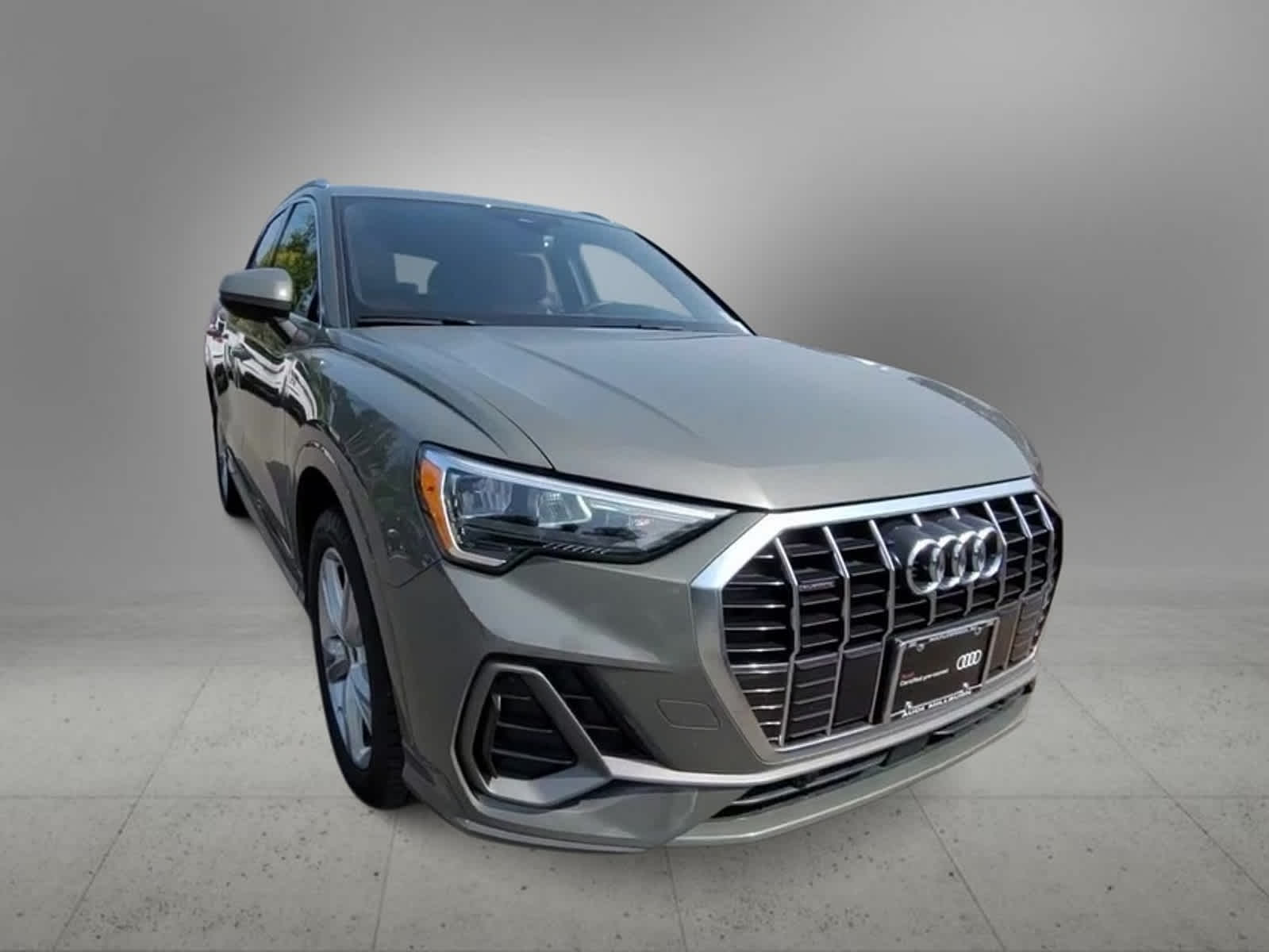 2021 Audi Q3 S line Premium 2