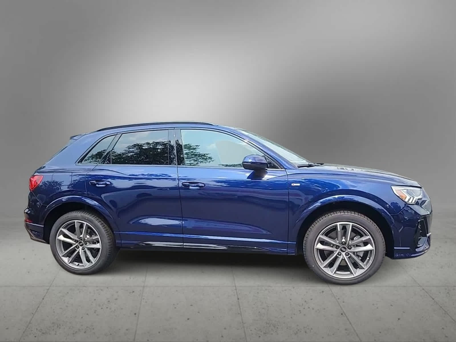 2024 Audi Q3 S line Premium 9