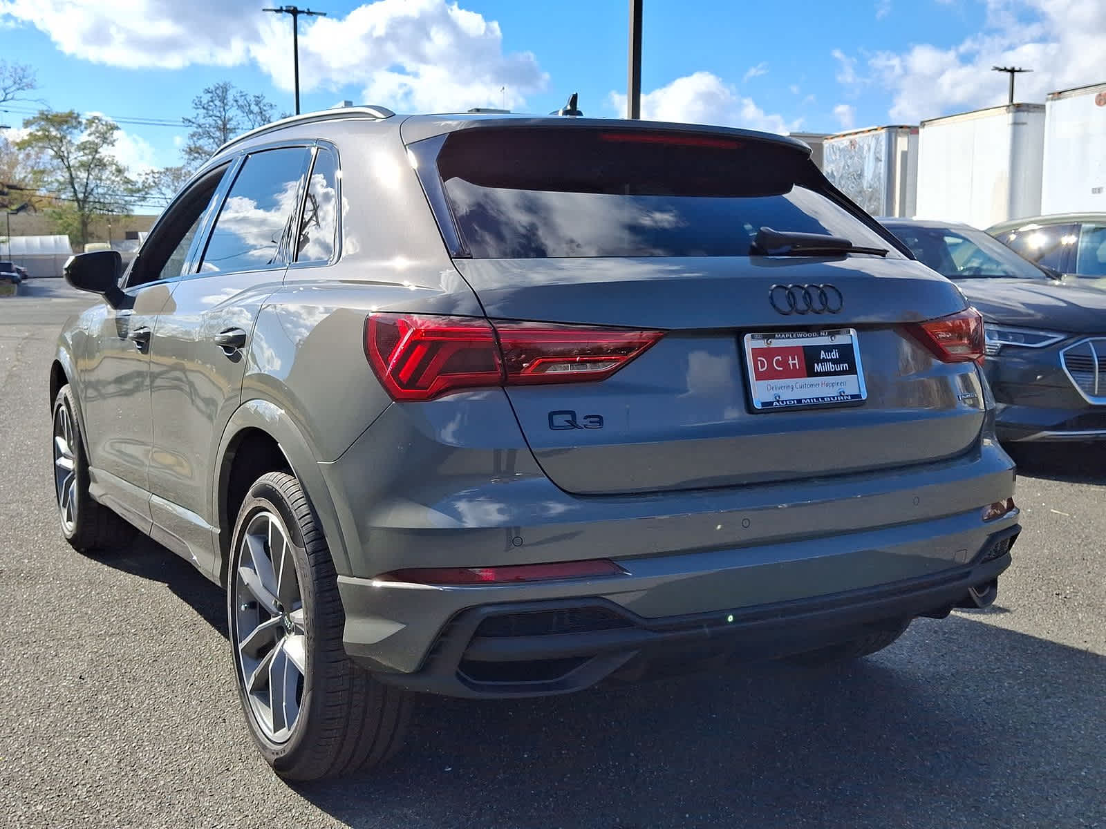 2025 Audi Q3 S line Premium 11