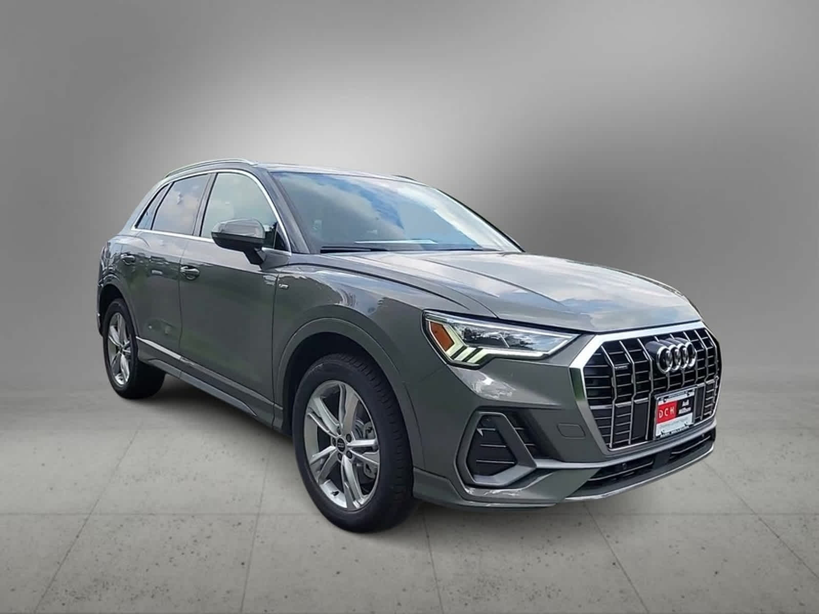 2024 Audi Q3 S line Premium 2