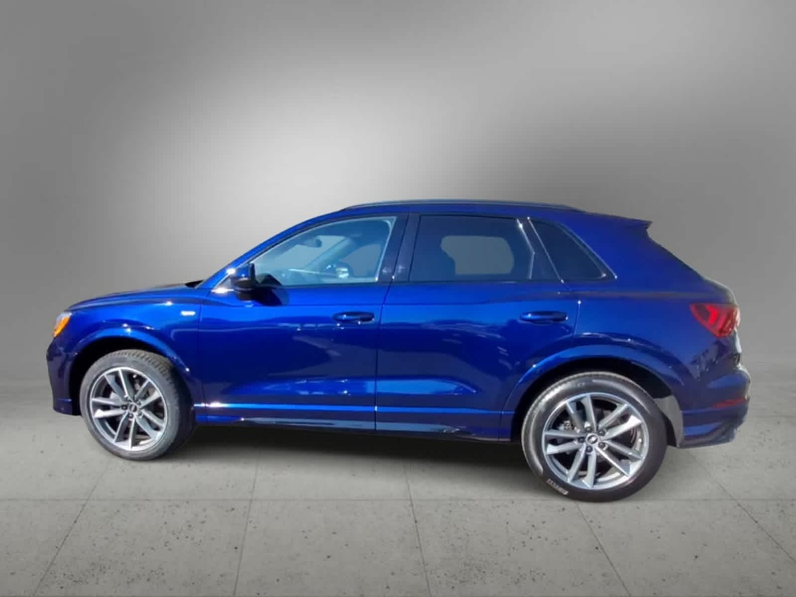 2021 Audi Q3 S line Premium 5