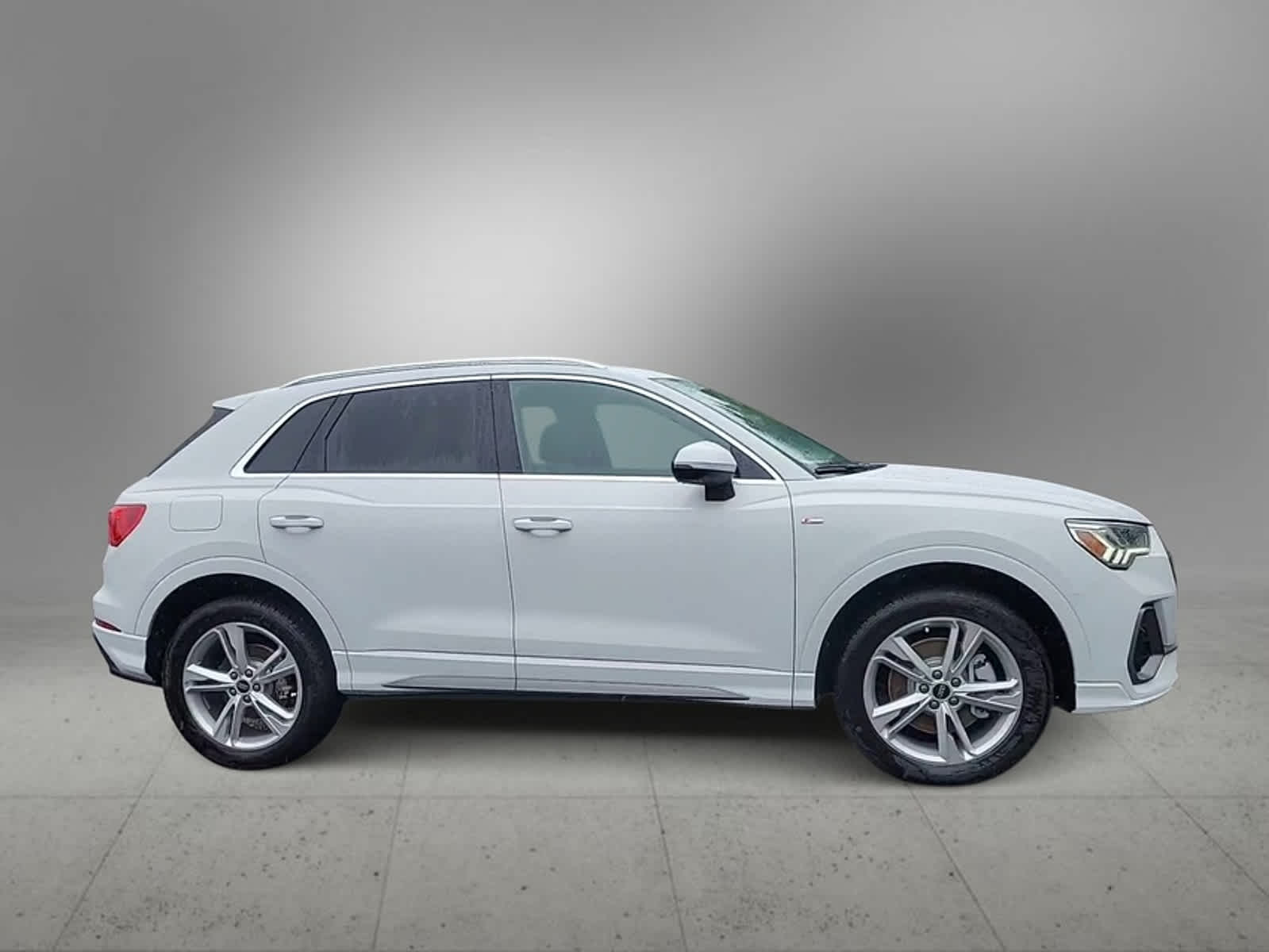 2024 Audi Q3 S line Premium 9