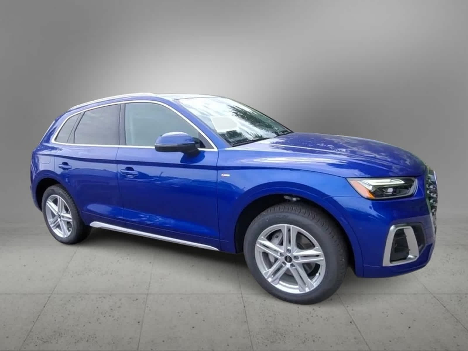 2024 Audi Q5 S line Premium Plus 2