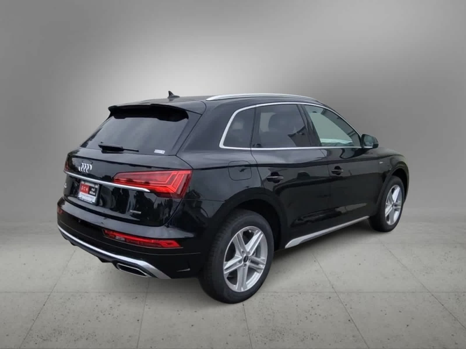 2024 Audi Q5 S line Premium Plus 8