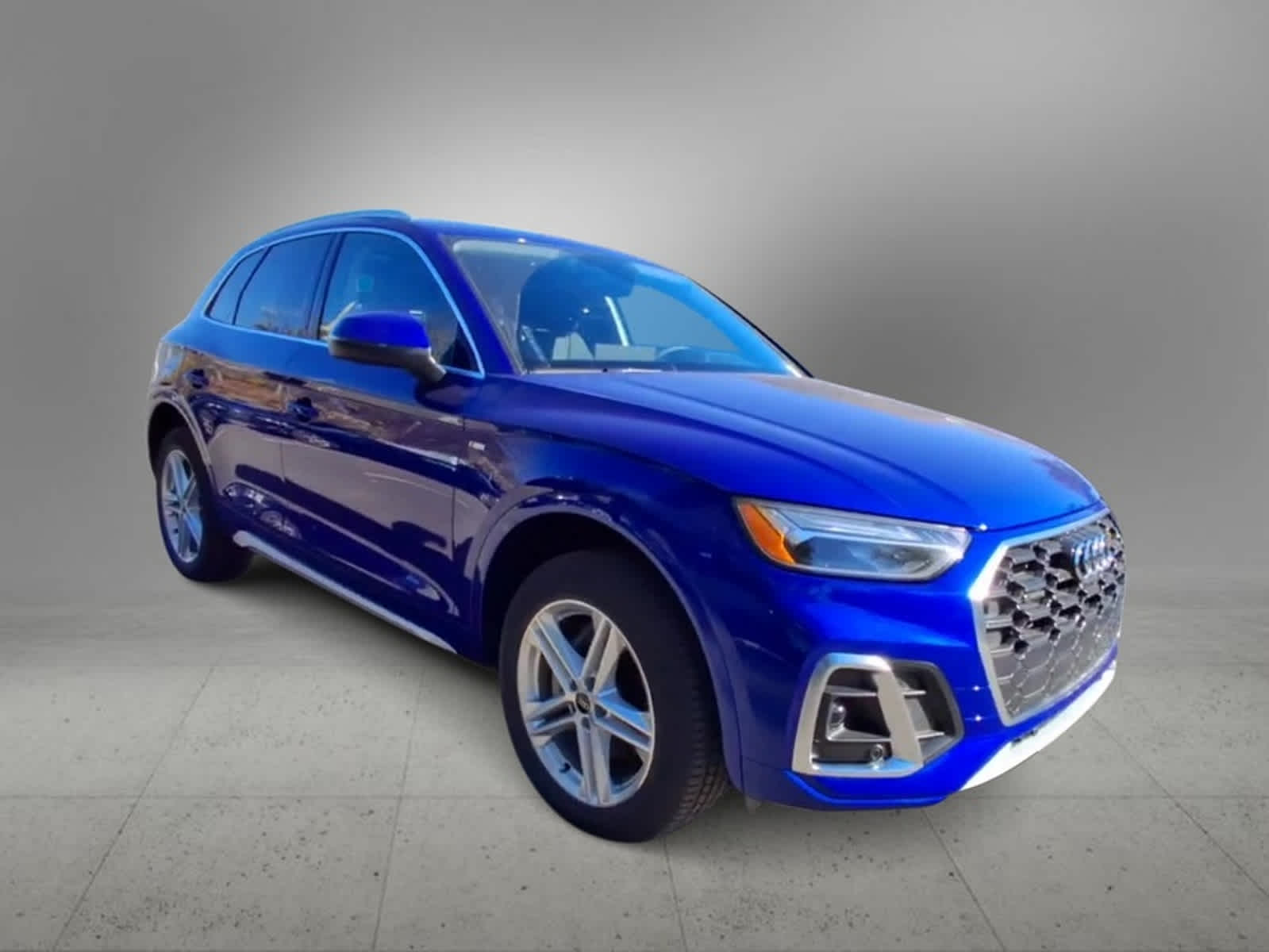 2024 Audi Q5 S line Premium Plus 2