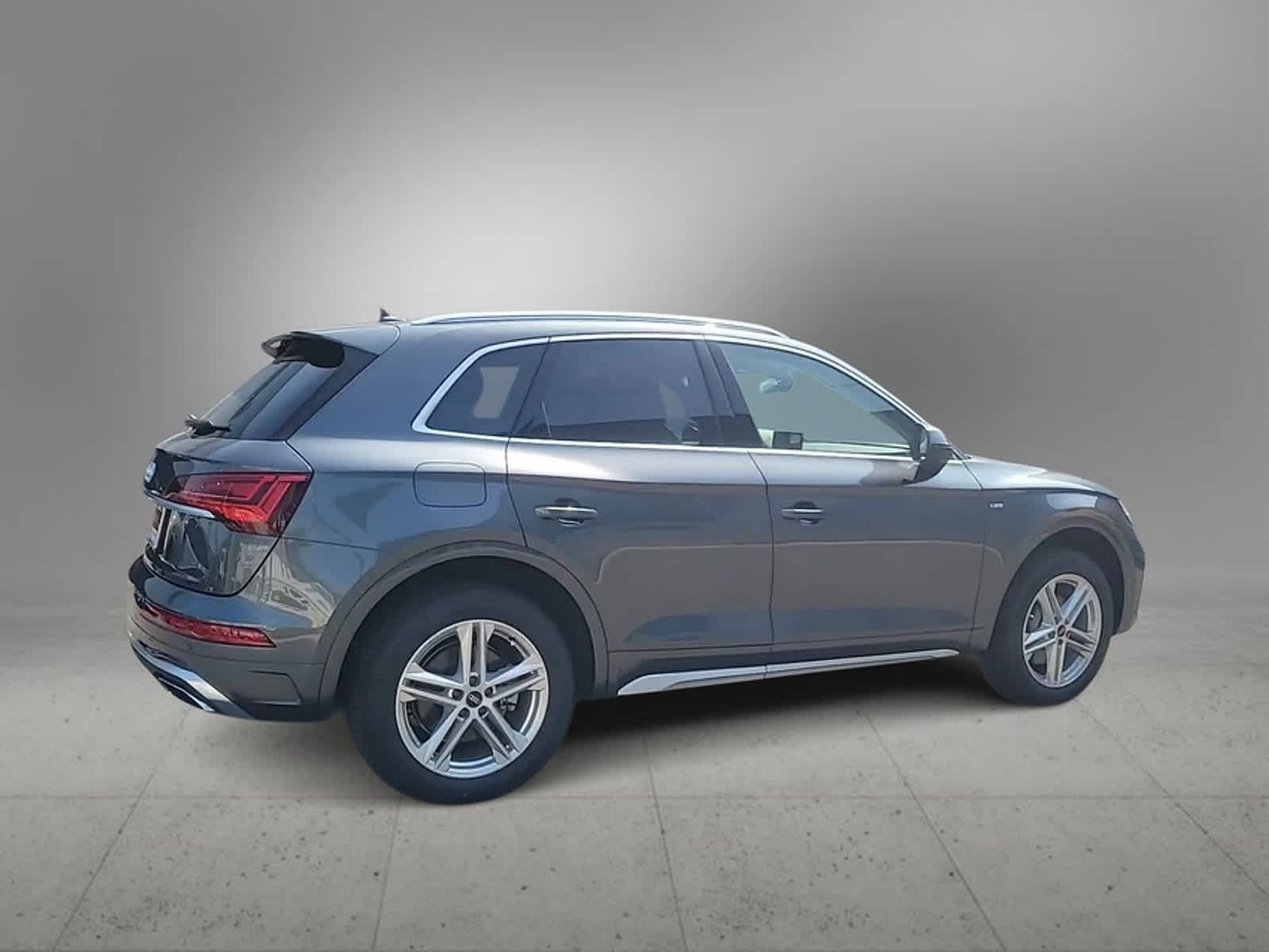 2024 Audi Q5 S line Premium Plus 2