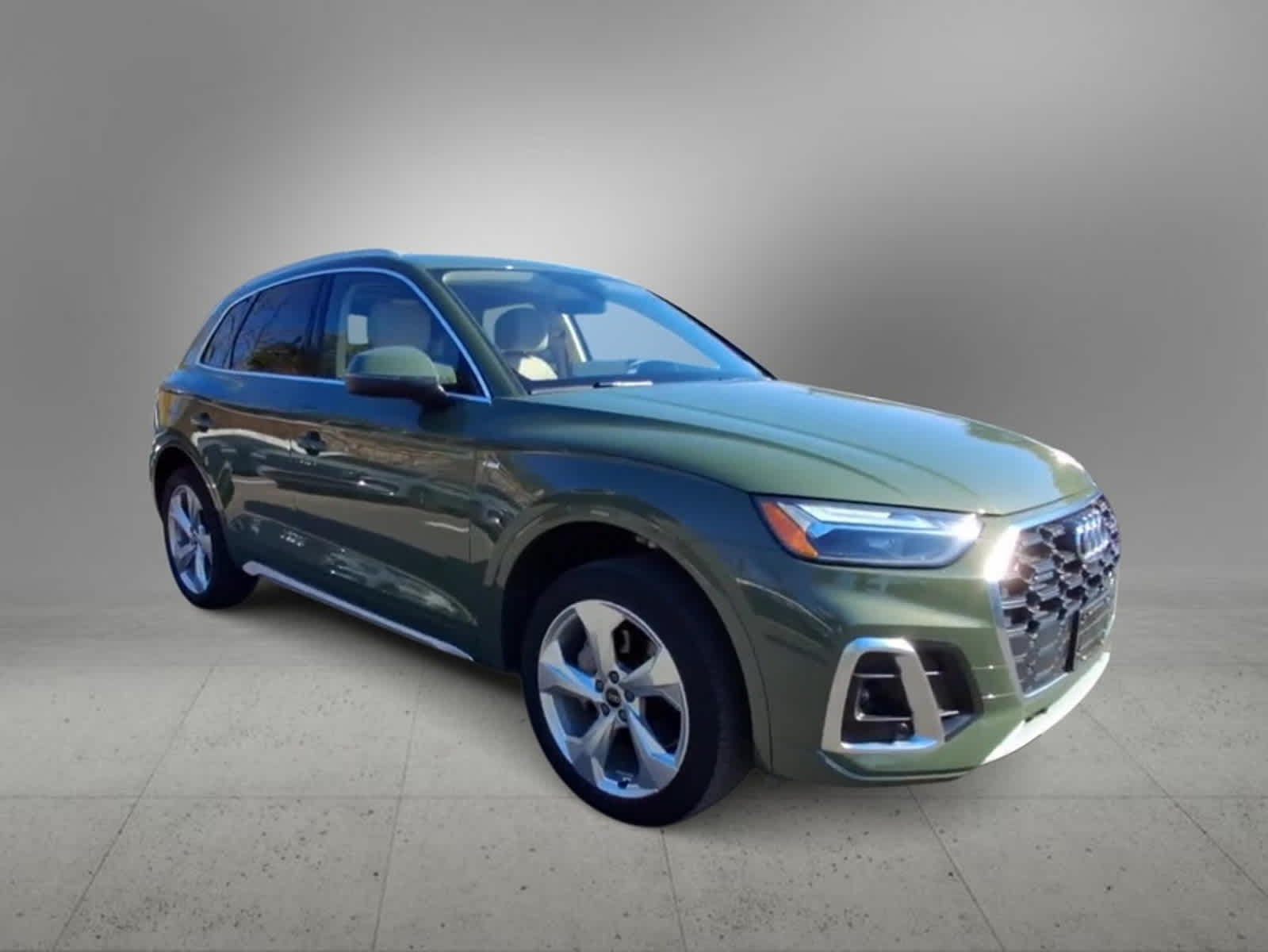 2022 Audi Q5 S line Premium Plus 2