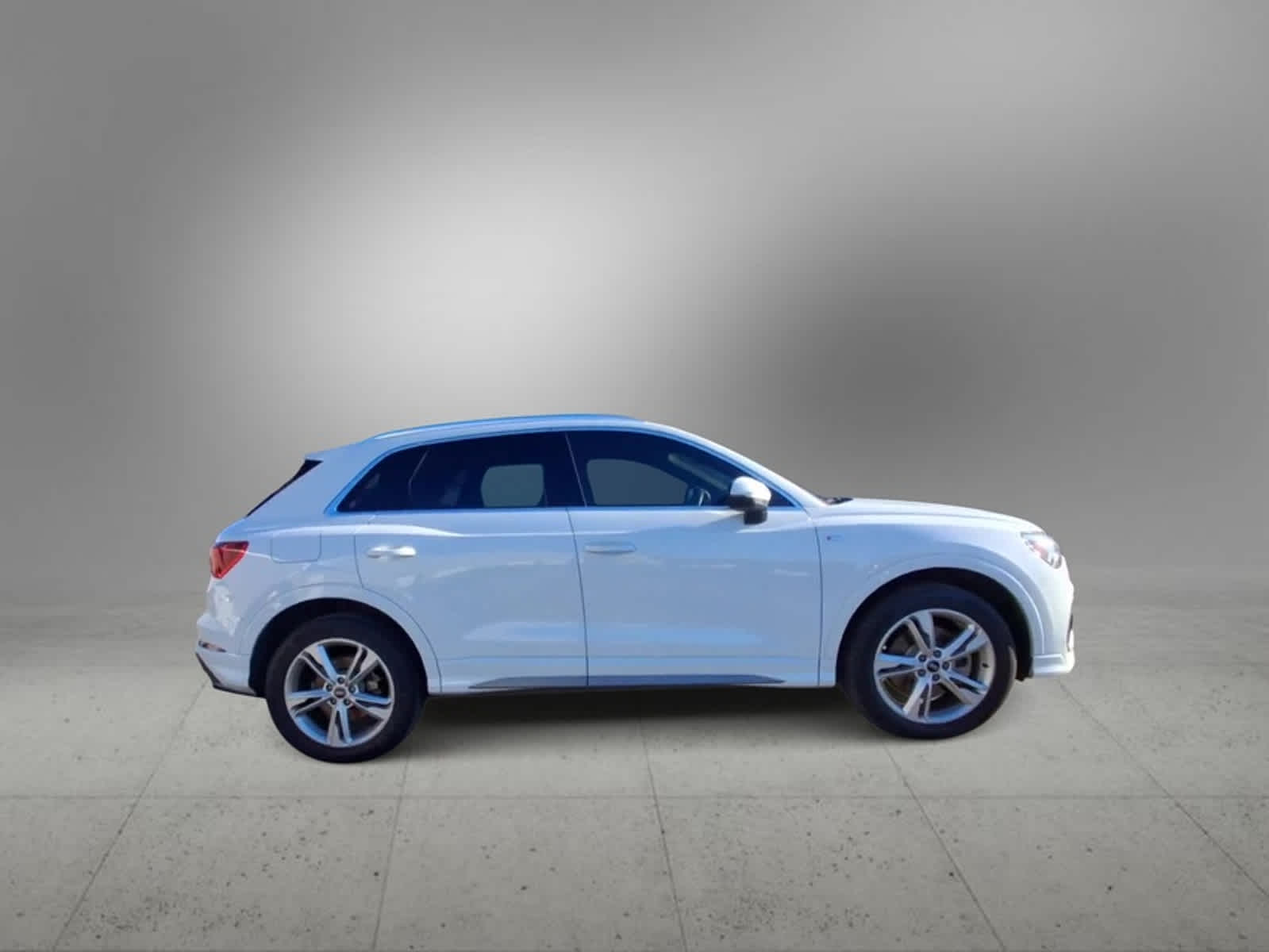 2022 Audi Q3 S line Premium Plus 9