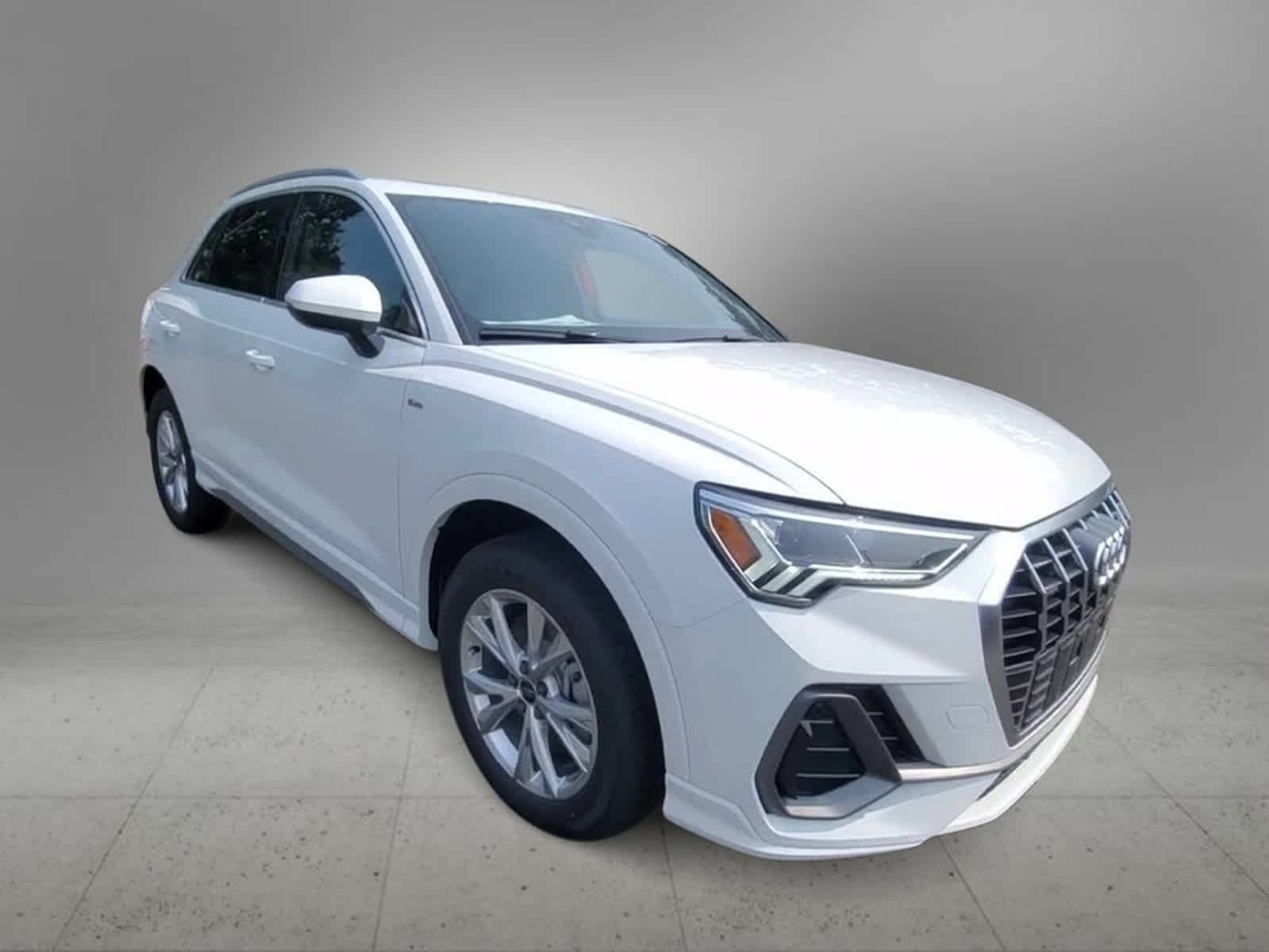 2024 Audi Q3 S line Premium Plus 8