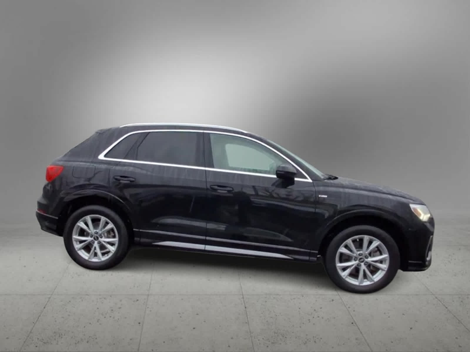 2022 Audi Q3 S line Premium Plus 9