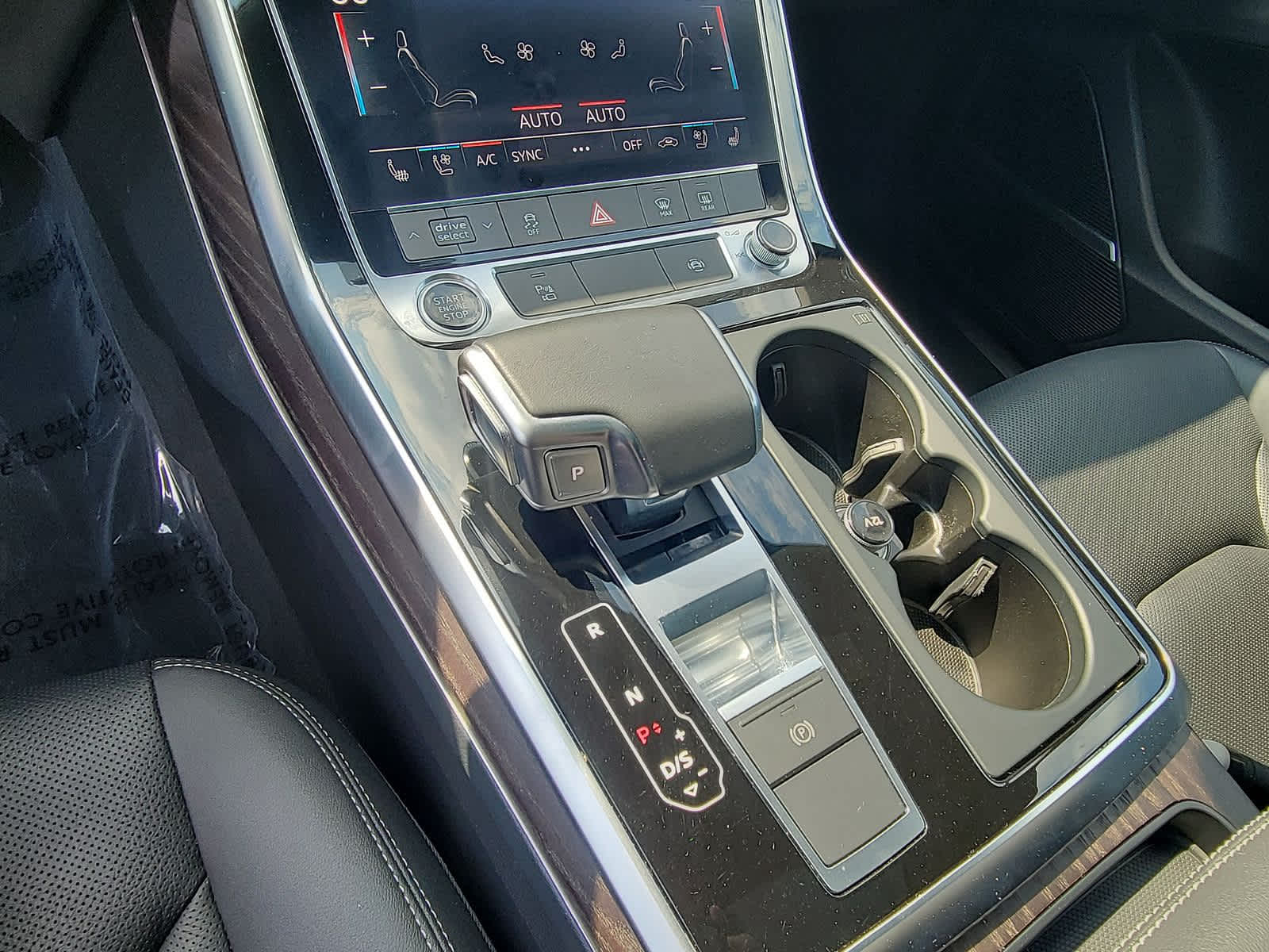 2021 Audi Q8 Premium Plus 12
