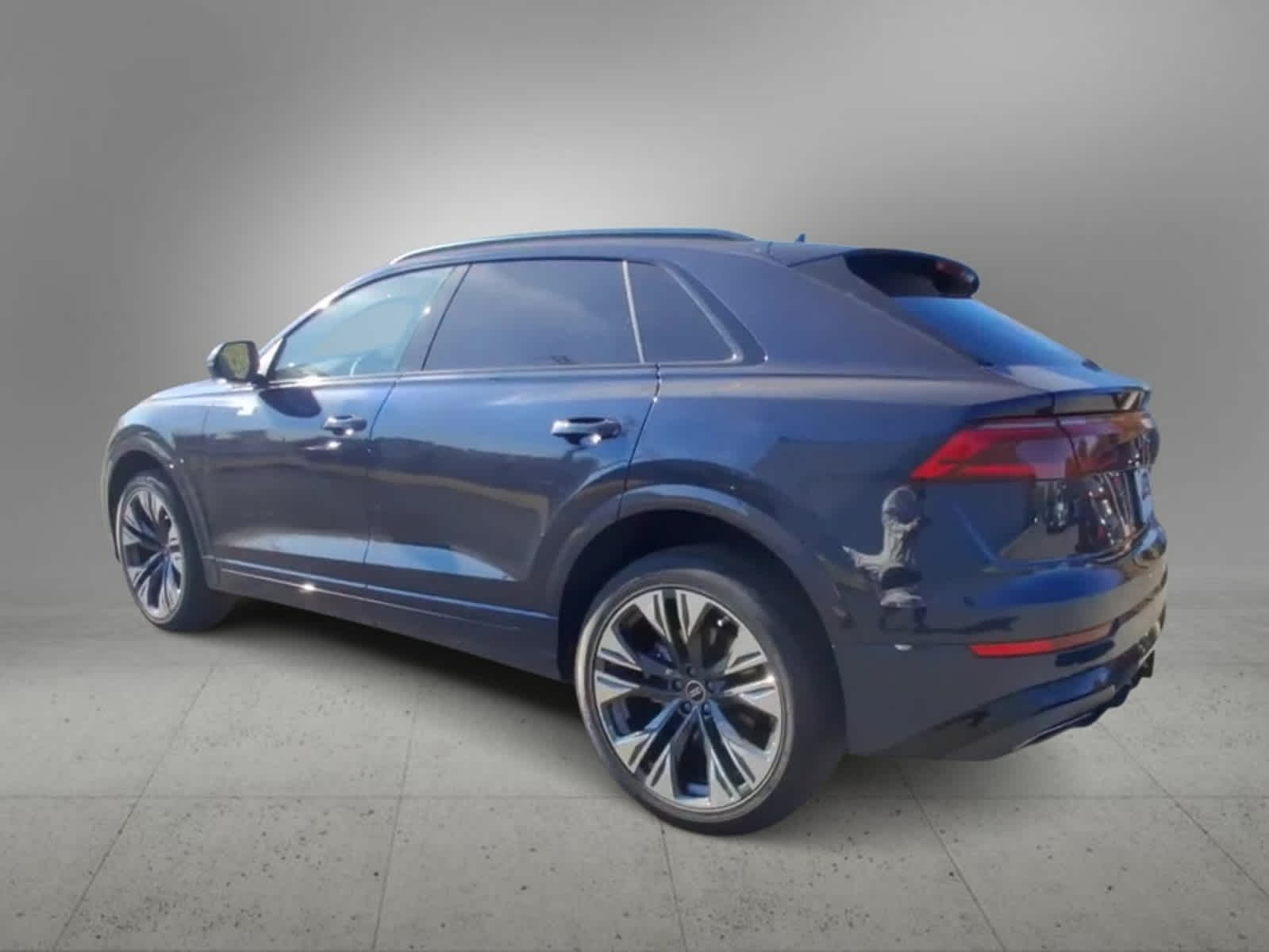 2025 Audi Q8 Premium Plus 6