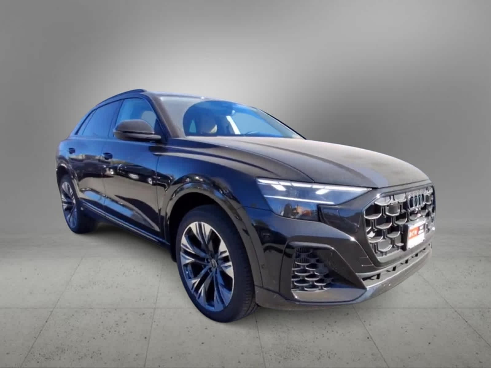 2025 Audi Q8 Premium Plus 2