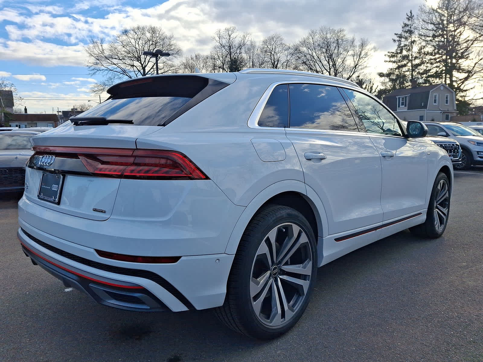 2022 Audi Q8 Prestige 25