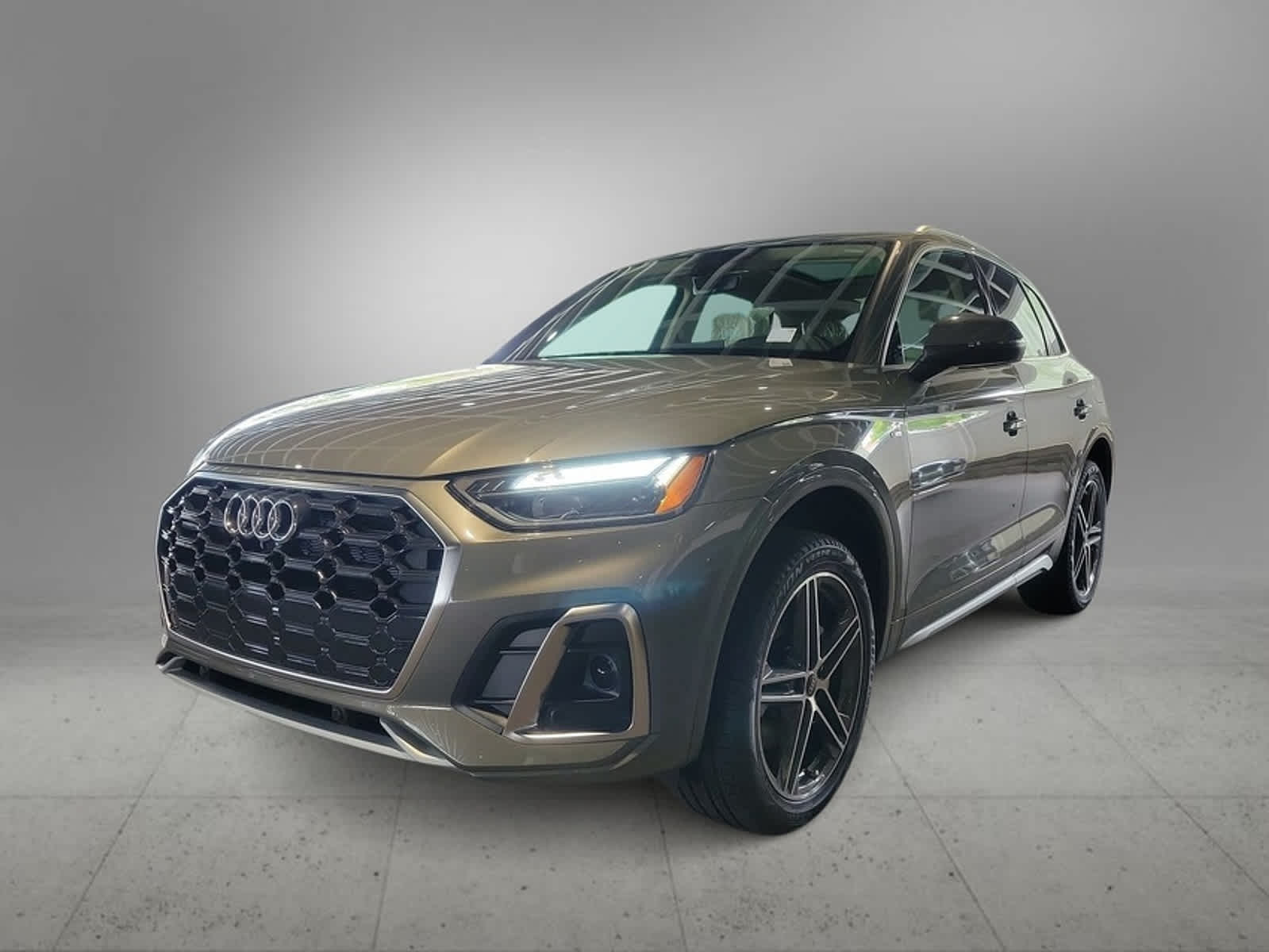 2024 Audi Q5 S line Premium 2