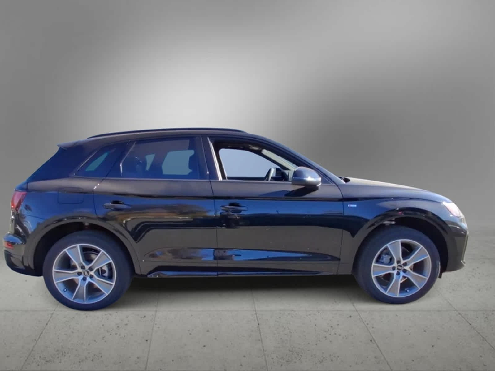 2025 Audi Q5 S line Premium 9