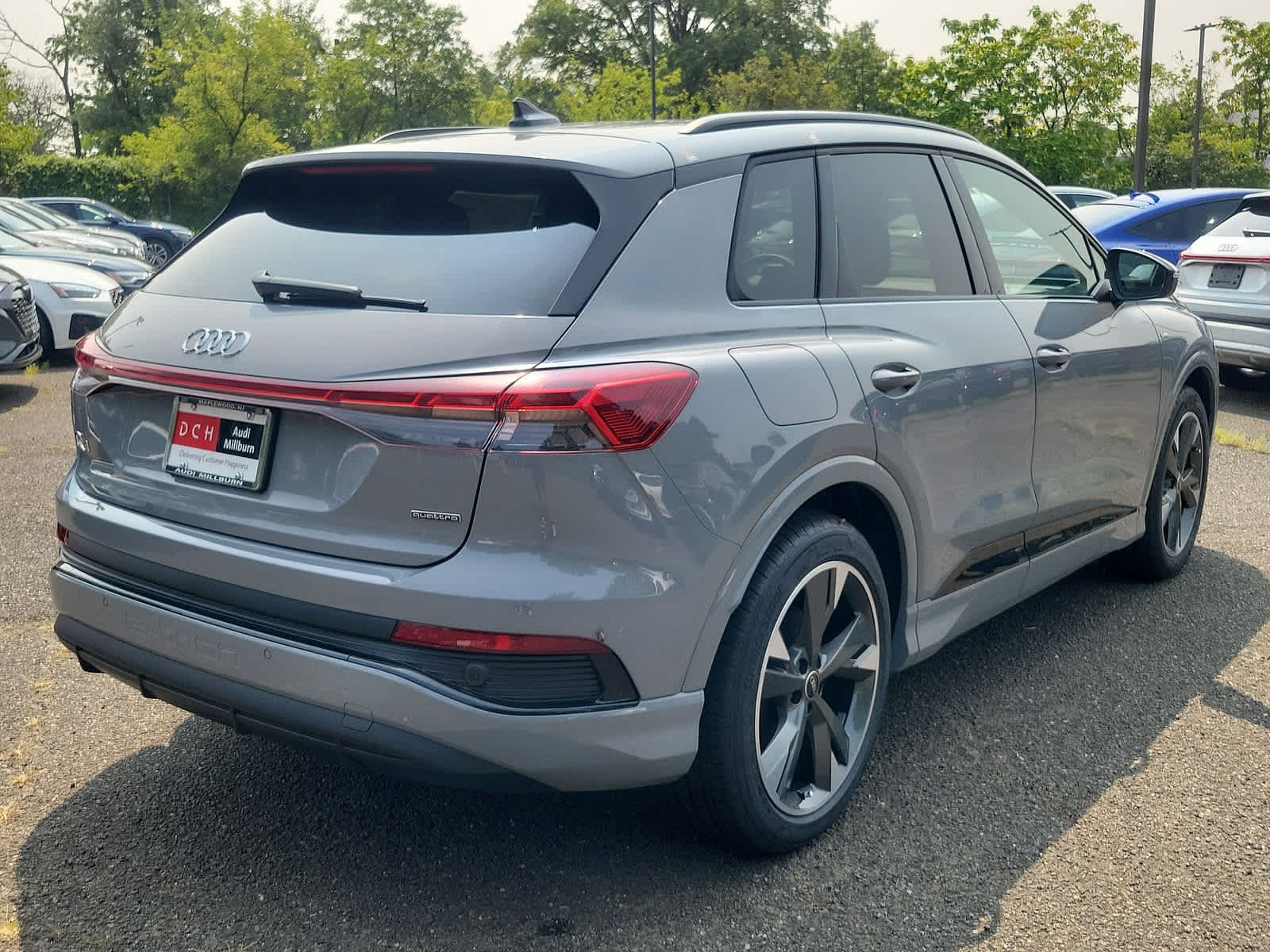 2024 Audi Q4 e-tron Premium 12