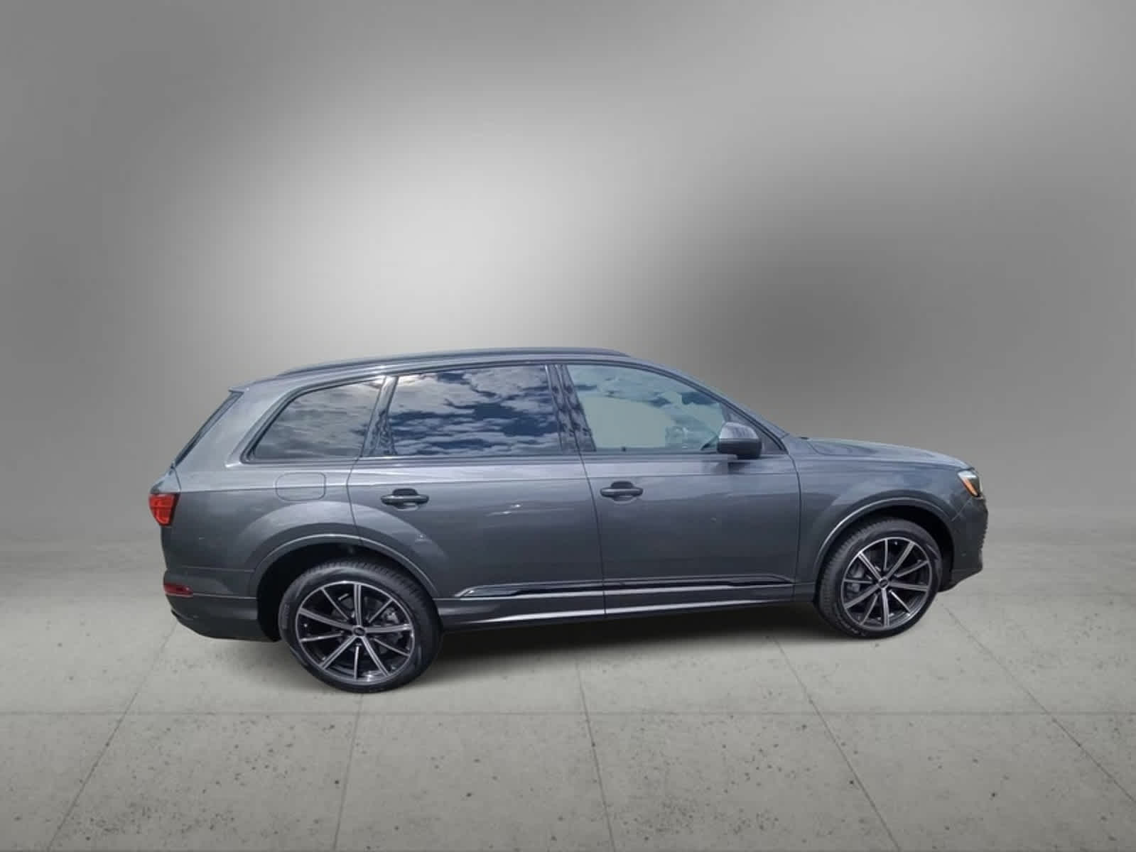 2025 Audi Q7 Premium Plus 9