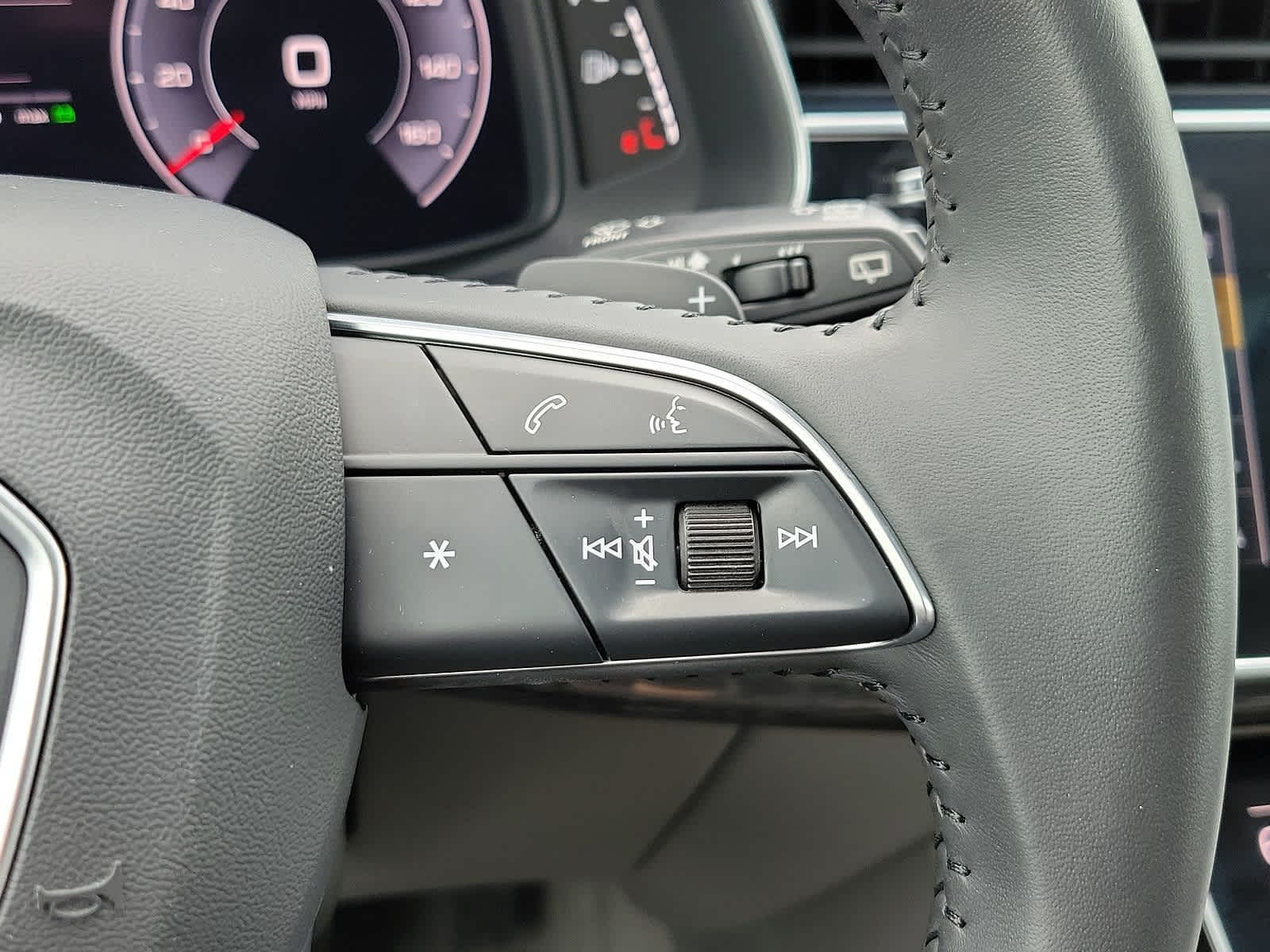 2020 Audi Q7 Premium Plus 18