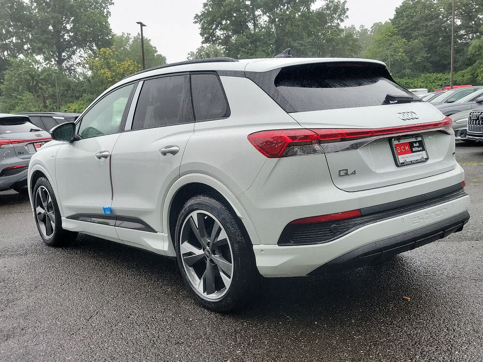 2024 Audi Q4 e-tron Premium Plus 12