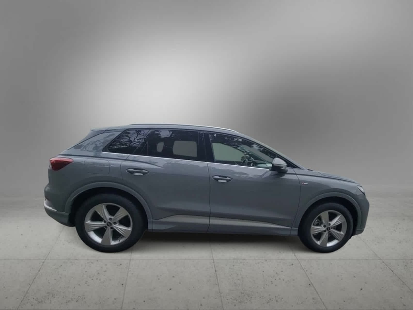 2024 Audi Q4 e-tron Premium Plus 9