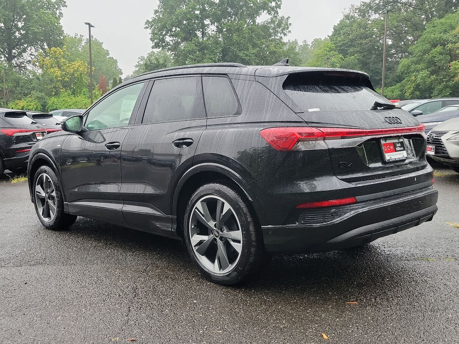 2024 Audi Q4 e-tron Premium Plus 12