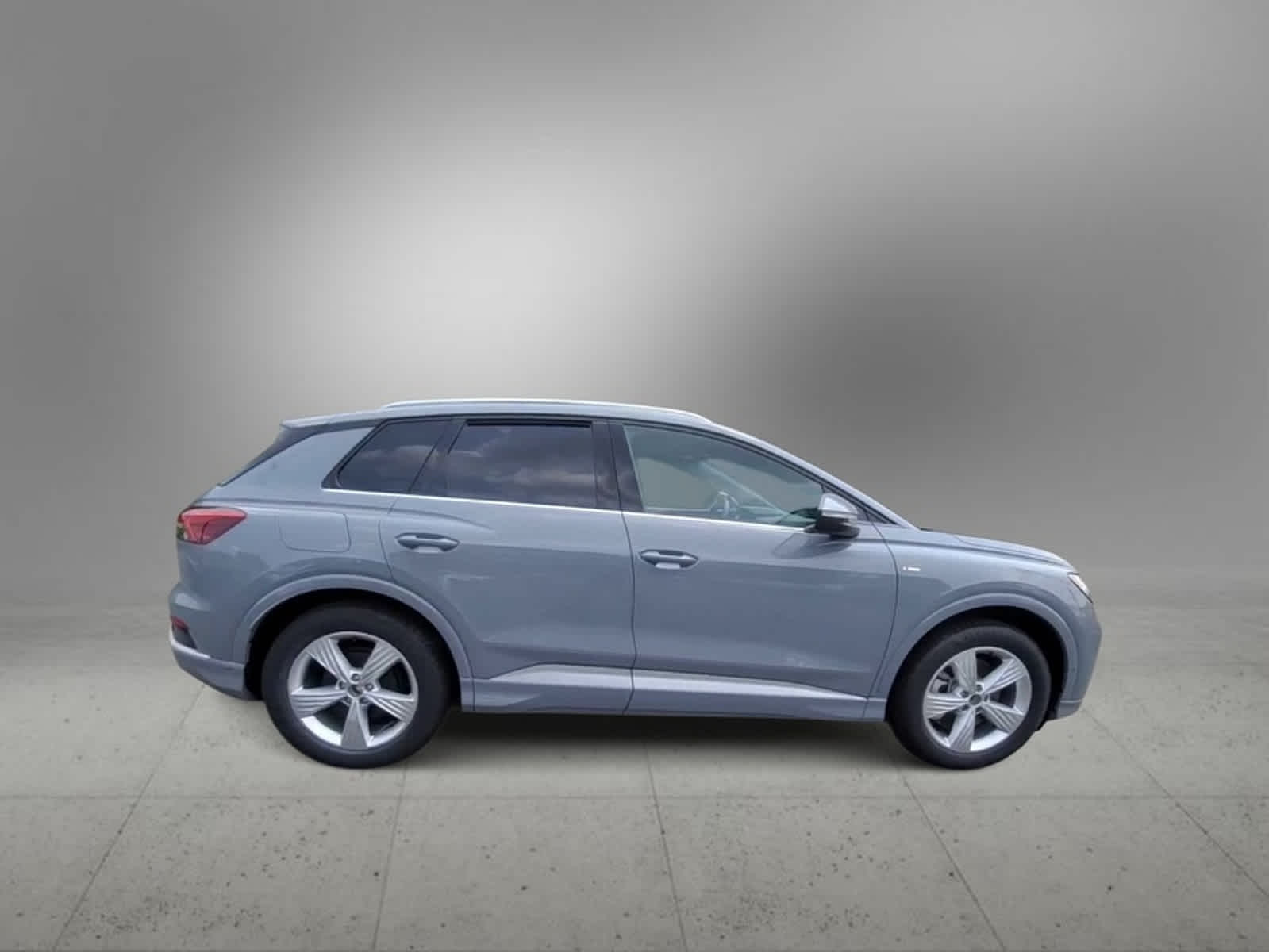 2024 Audi Q4 e-tron Premium Plus 9