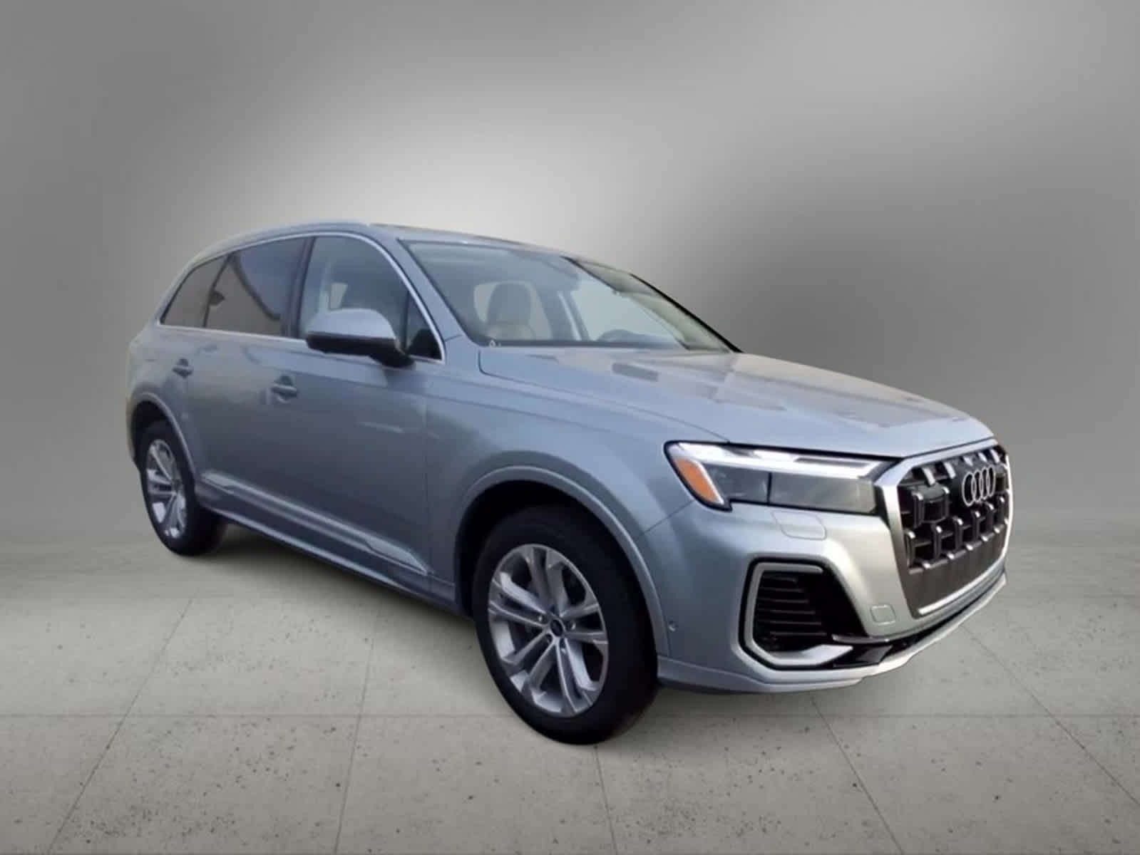 2025 Audi Q7 Premium Plus 2