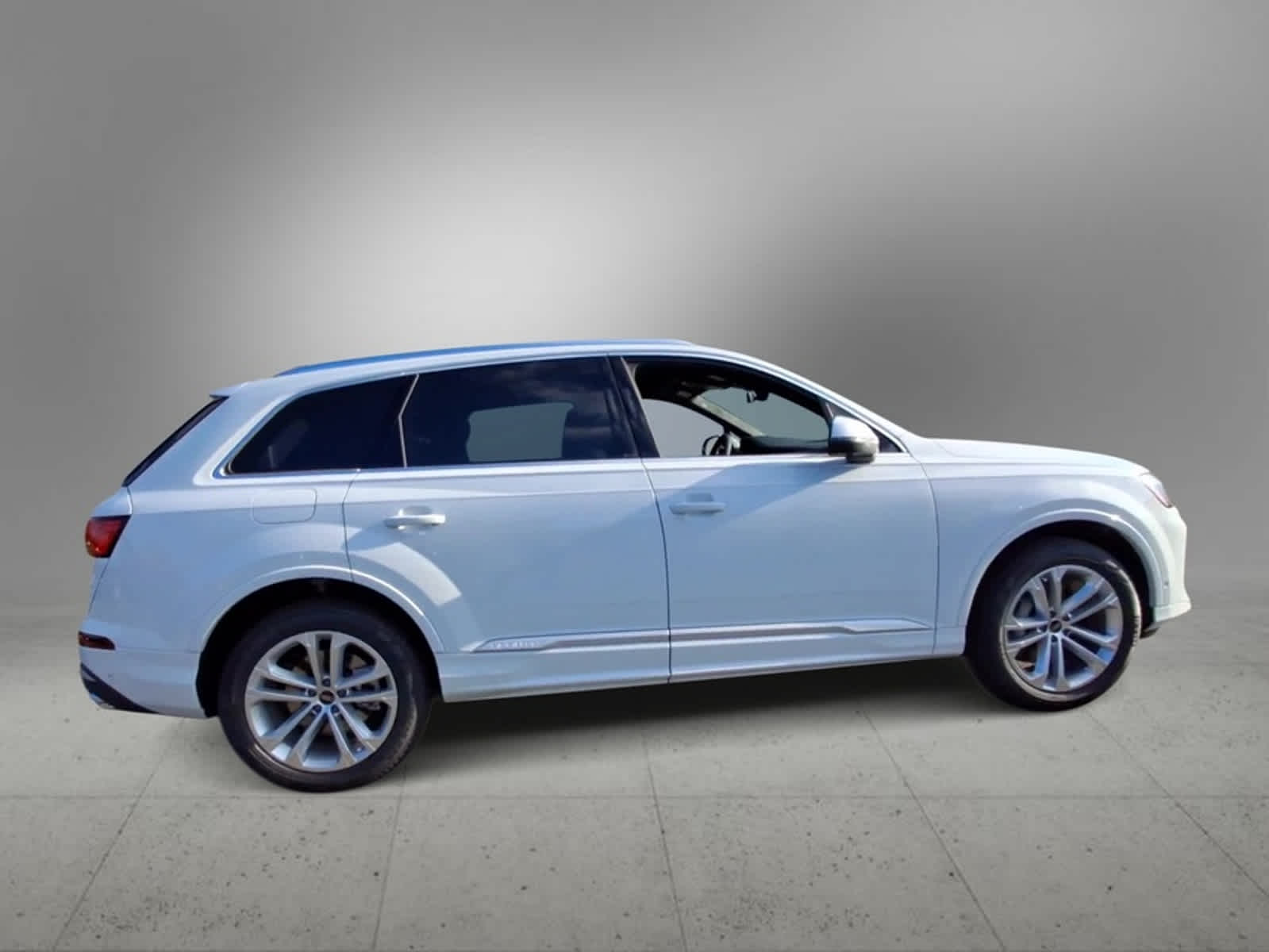 2025 Audi Q7 Premium Plus 9