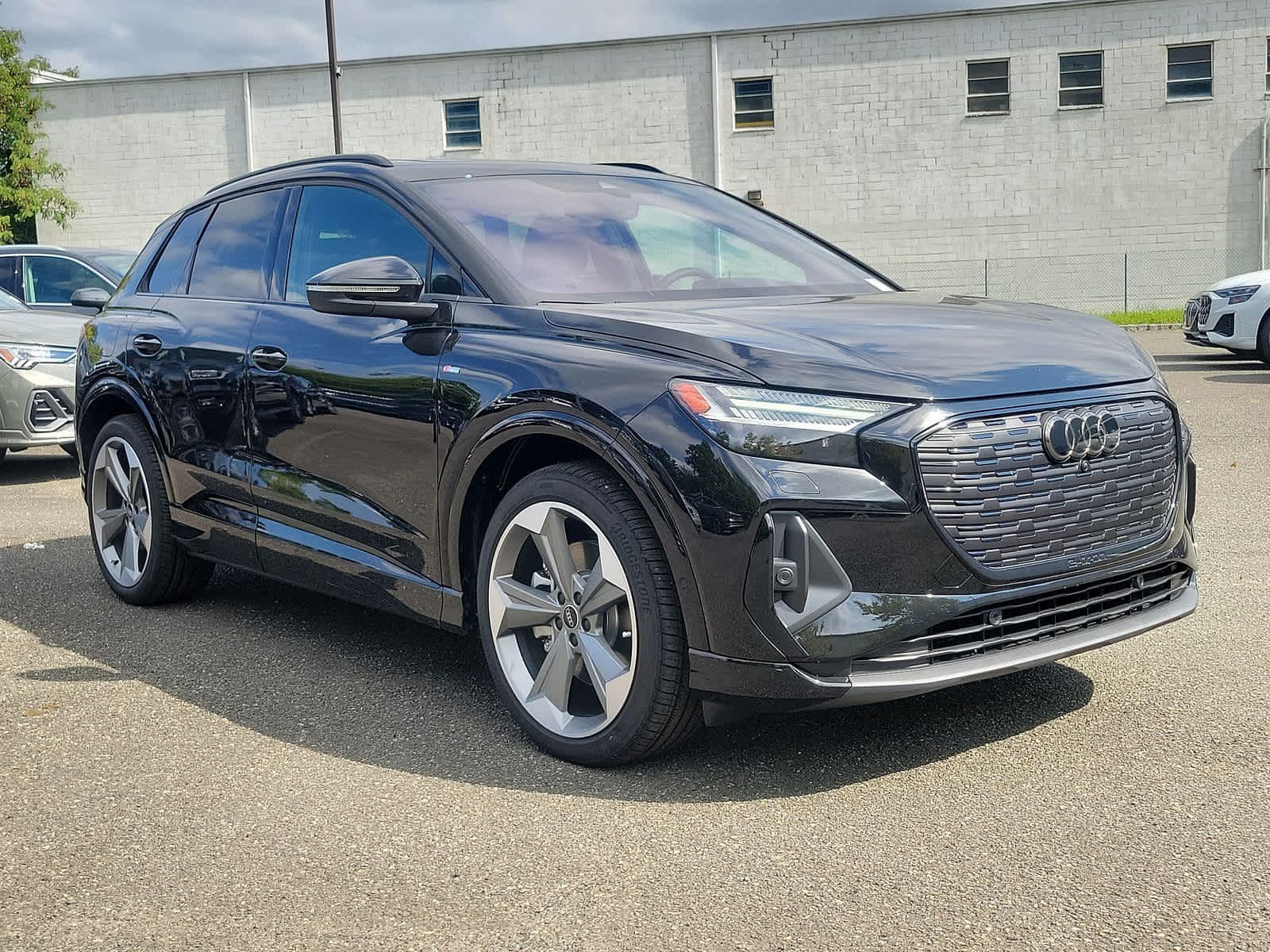 2024 Audi Q4 e-tron Prestige 10