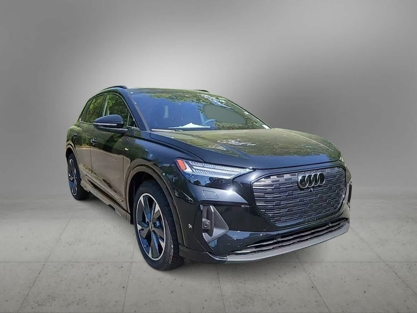 2024 Audi Q4 e-tron Prestige 5