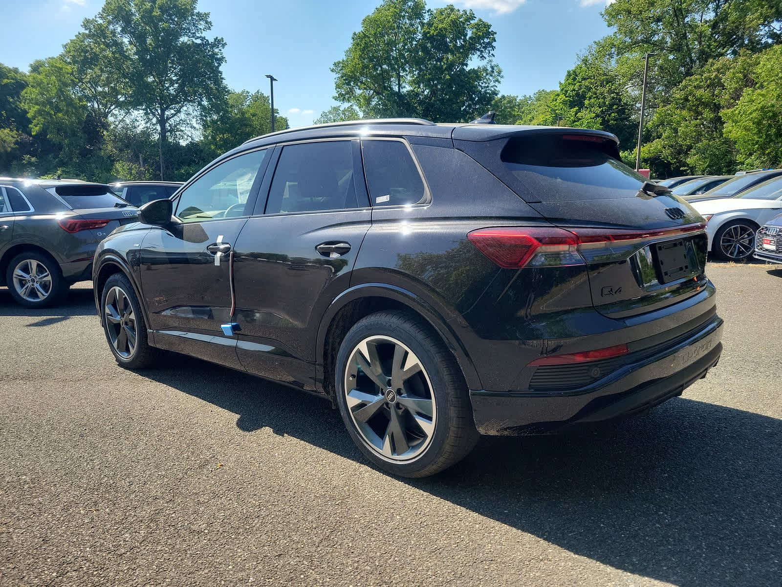 2024 Audi Q4 e-tron Prestige 10