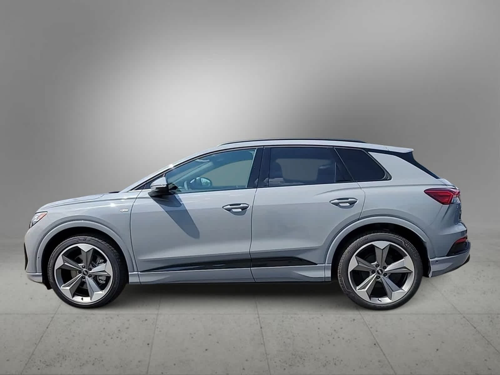 2024 Audi Q4 e-tron Prestige 5